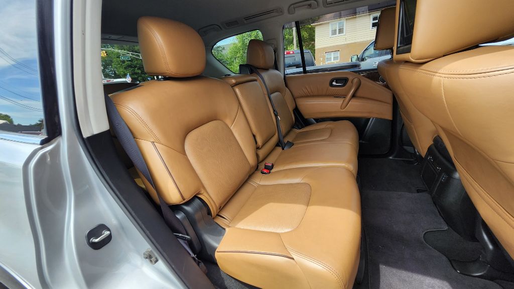 Photo 14 of this NISSAN ARMADA