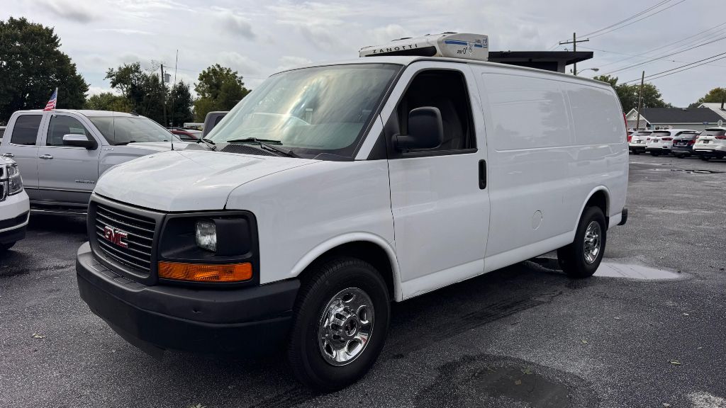 Photo 5 of this GMC SAVANA