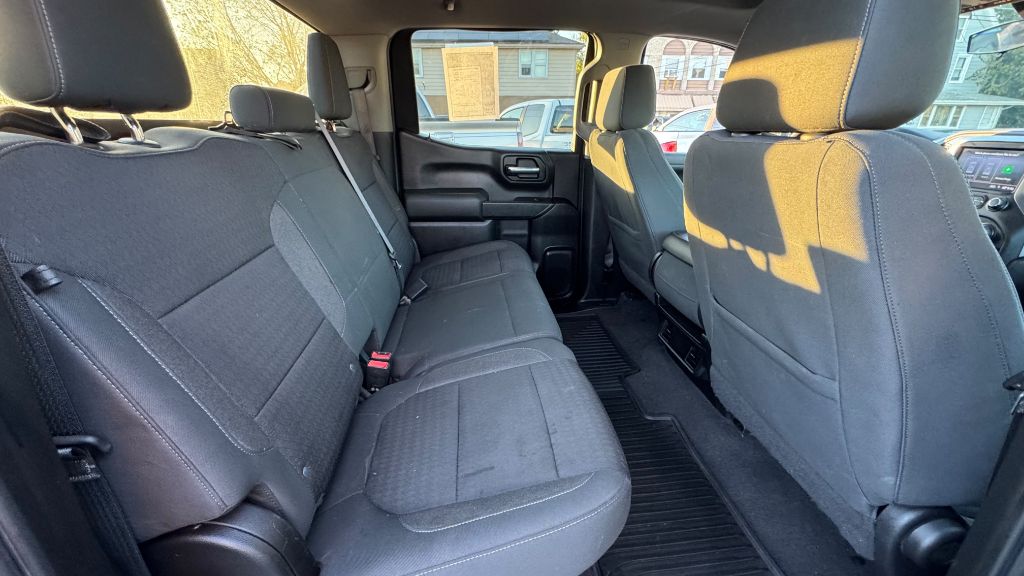 Photo 8 of this CHEVROLET SILVERADO 1500