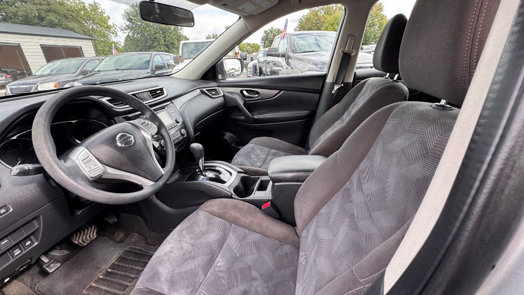 Photo 12 of this NISSAN ROGUE