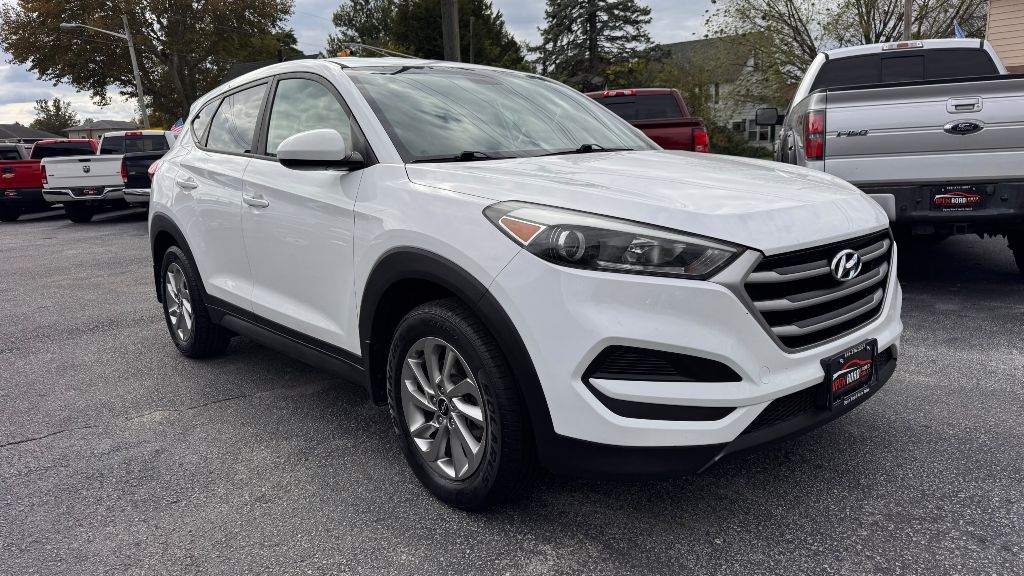Photo 5 of this HYUNDAI TUCSON
