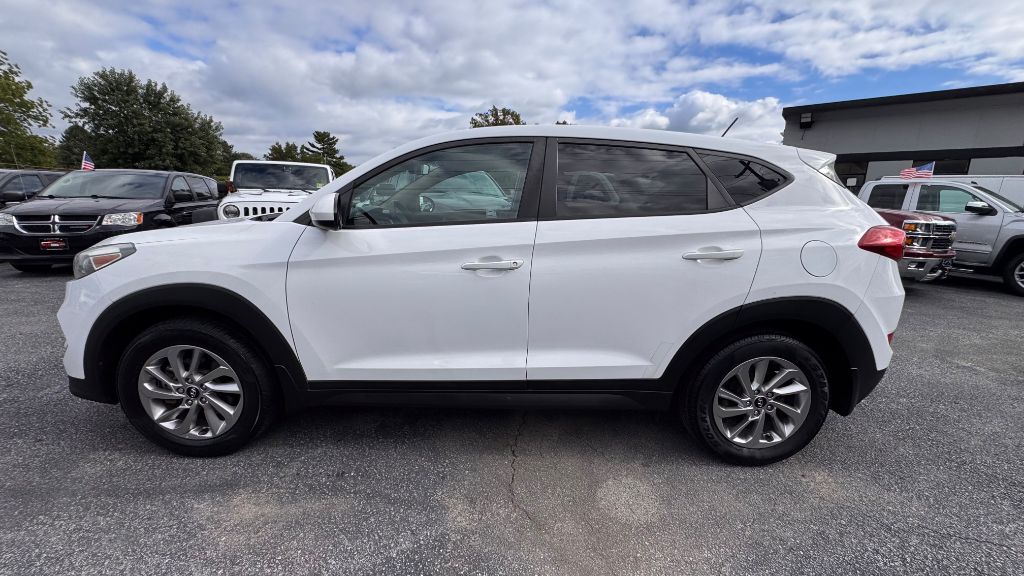 Photo 6 of this HYUNDAI TUCSON