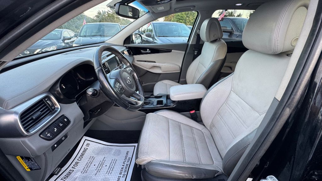 Photo 9 of this KIA SORENTO