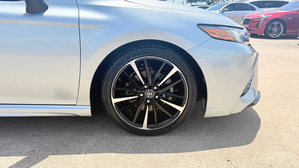 Photo 10 of this TOYOTA CAMRY