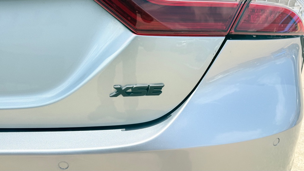 Photo 7 of this TOYOTA CAMRY