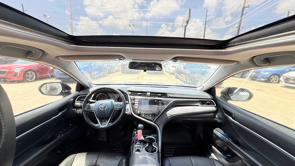 Photo 21 of this TOYOTA CAMRY