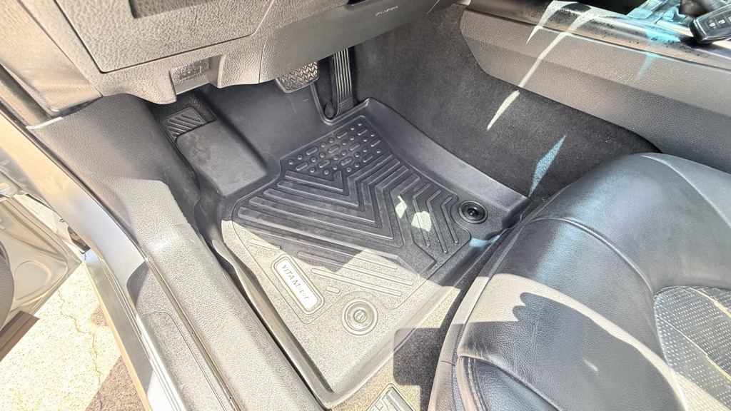 Photo 26 of this TOYOTA CAMRY