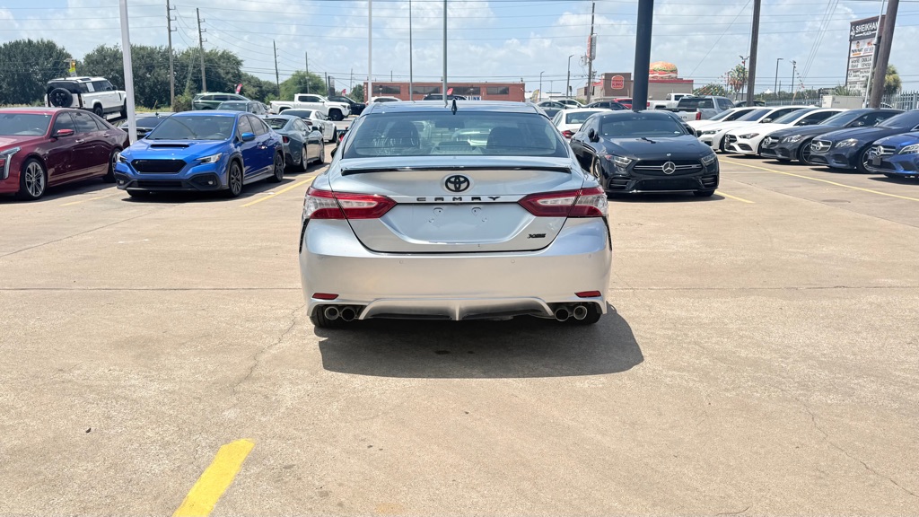 Photo 6 of this TOYOTA CAMRY