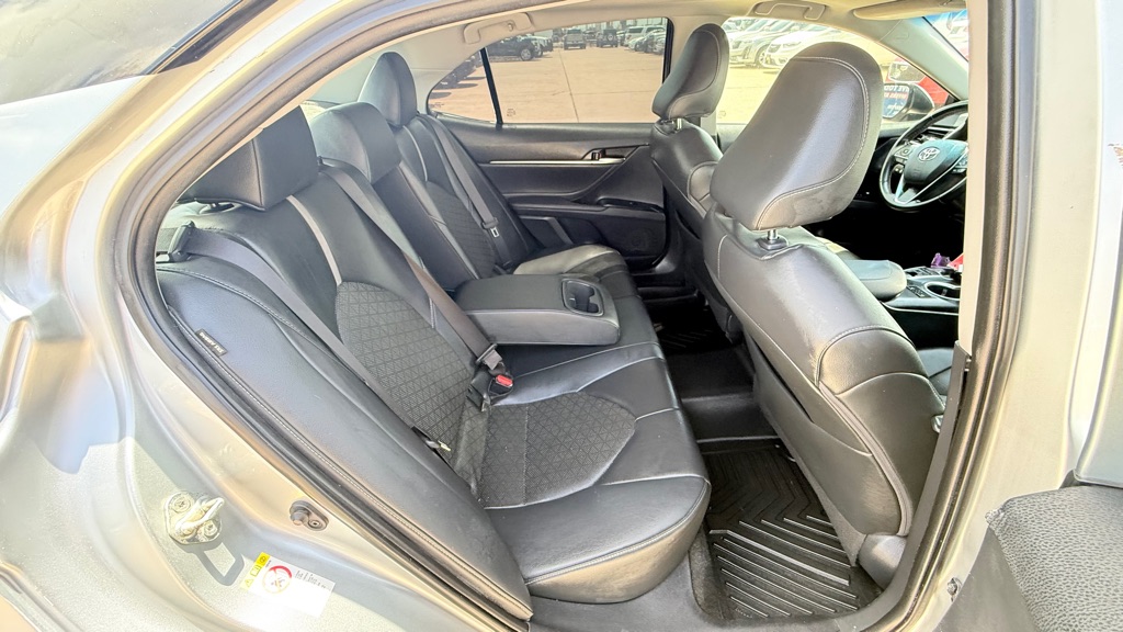 Photo 17 of this TOYOTA CAMRY