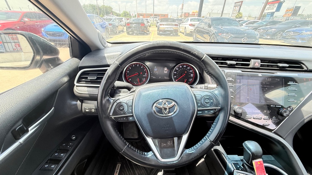 Photo 23 of this TOYOTA CAMRY