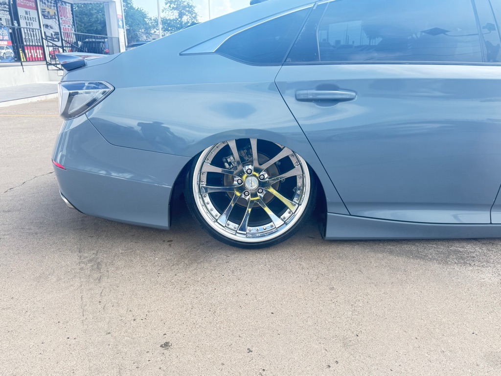 Photo 10 of this HONDA ACCORD