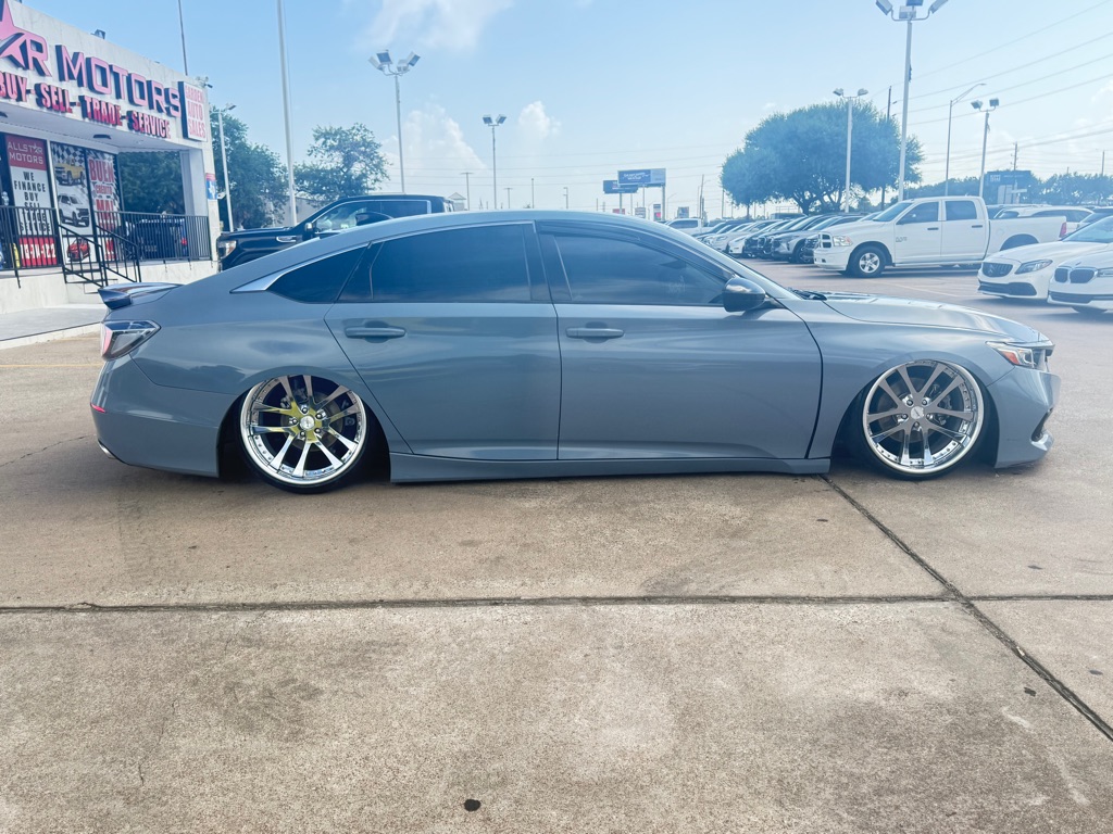 Photo 8 of this HONDA ACCORD