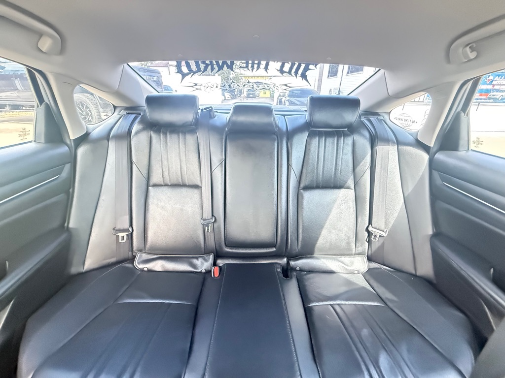 Photo 21 of this HONDA ACCORD