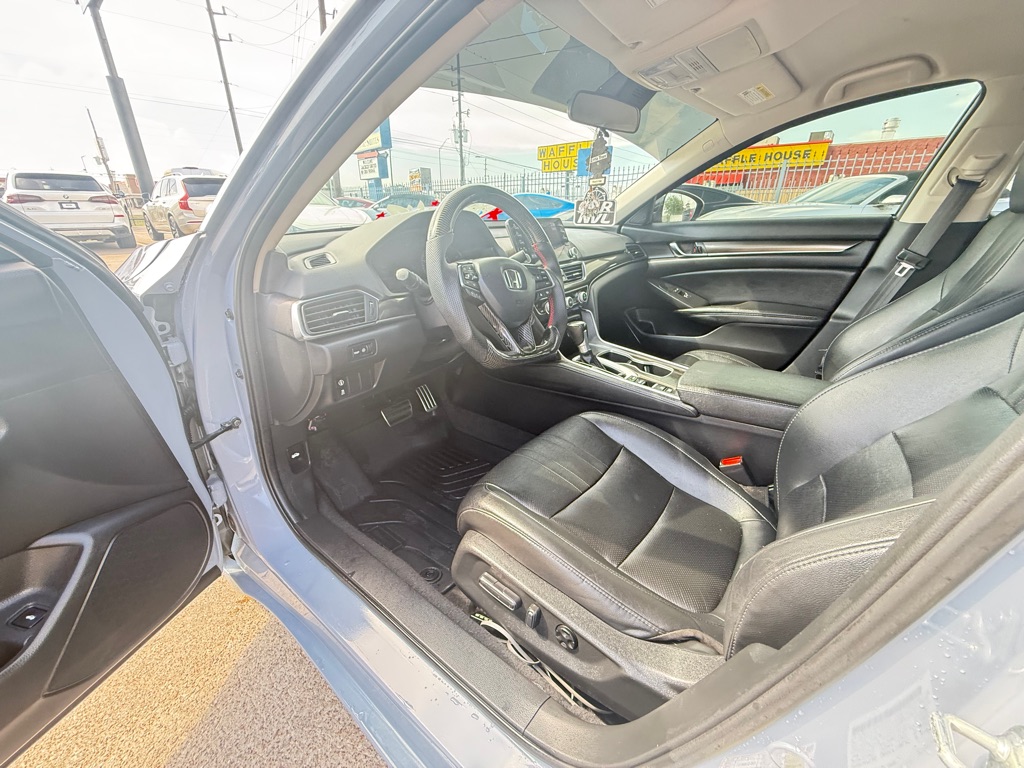Photo 13 of this HONDA ACCORD