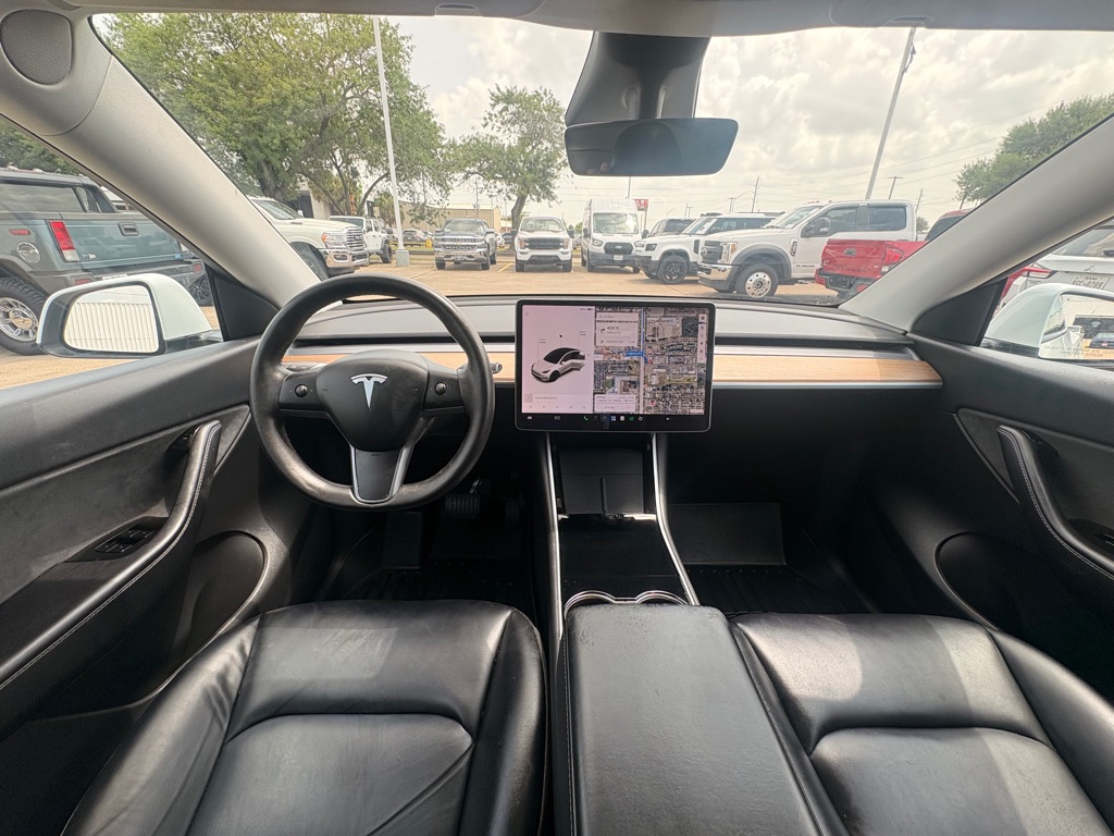 Photo 16 of this TESLA MODEL Y
