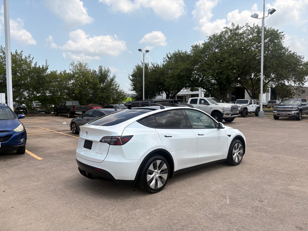 Photo 8 of this TESLA MODEL Y