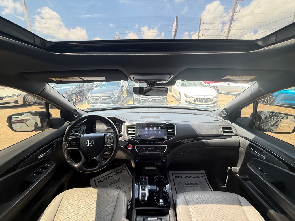 Photo 24 of this HONDA PASSPORT