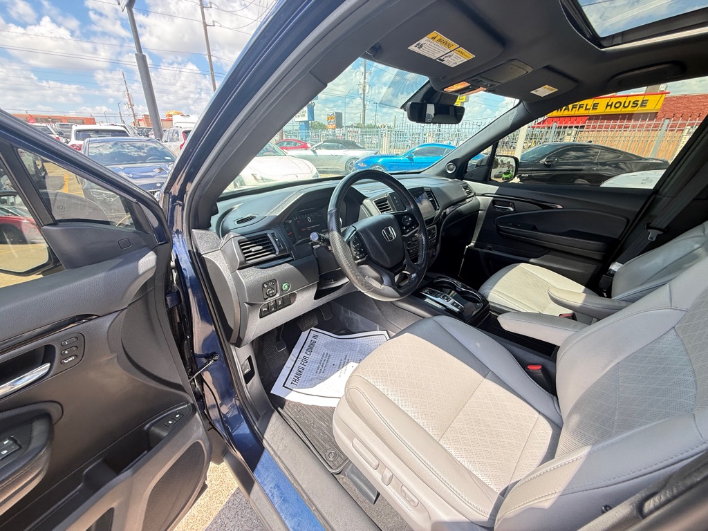 Photo 14 of this HONDA PASSPORT