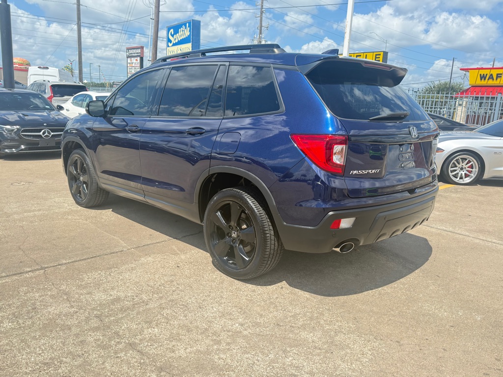 Photo 5 of this HONDA PASSPORT