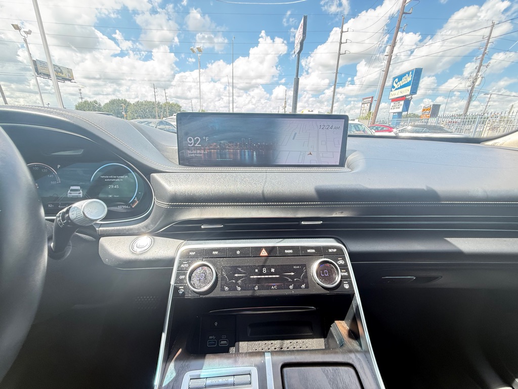 Photo 24 of this GENESIS GV80