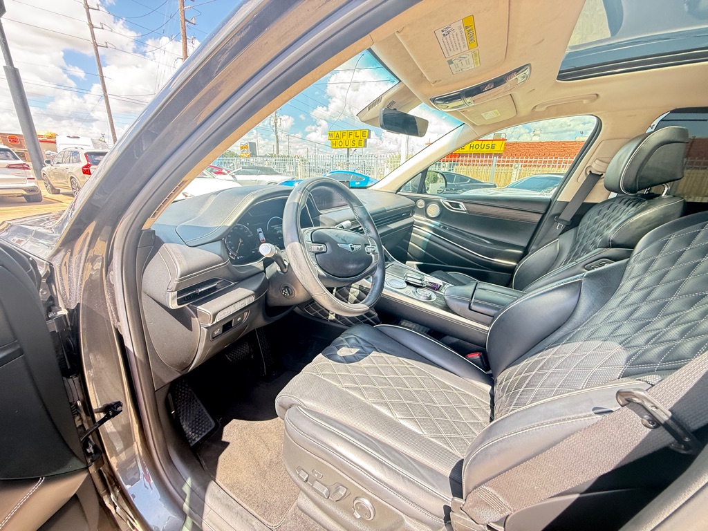 Photo 12 of this GENESIS GV80