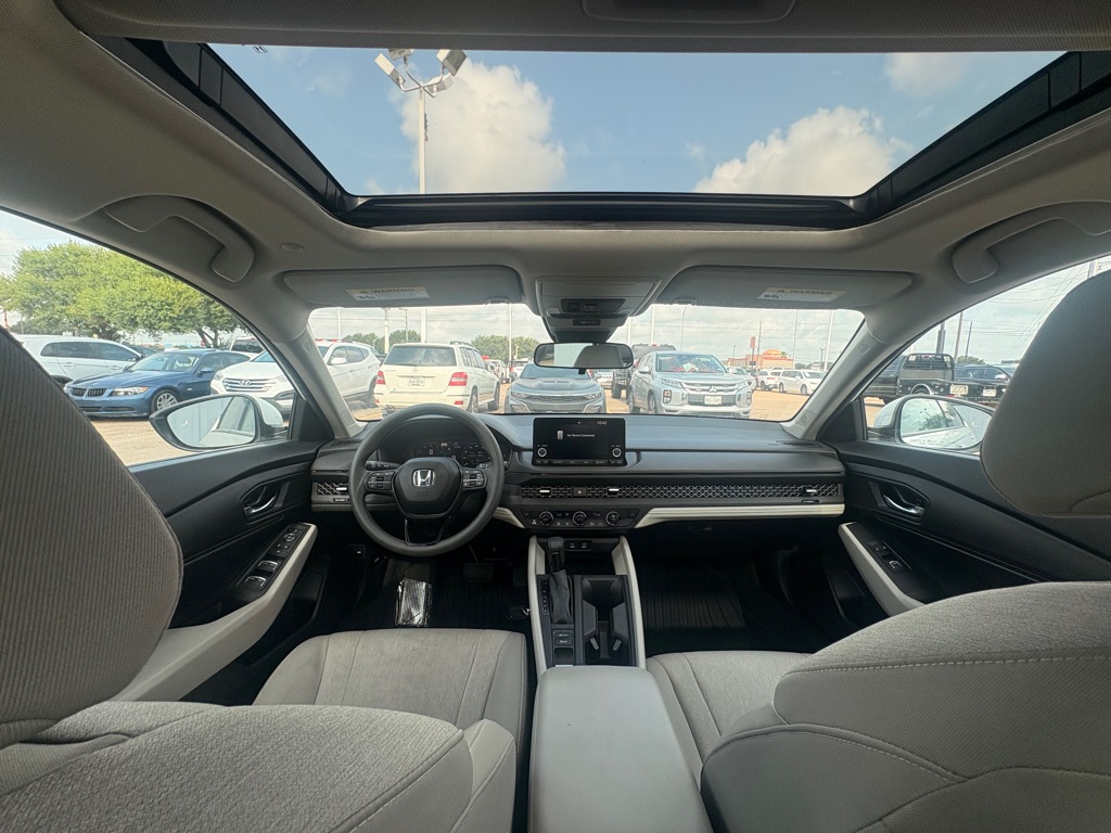 Photo 17 of this HONDA ACCORD