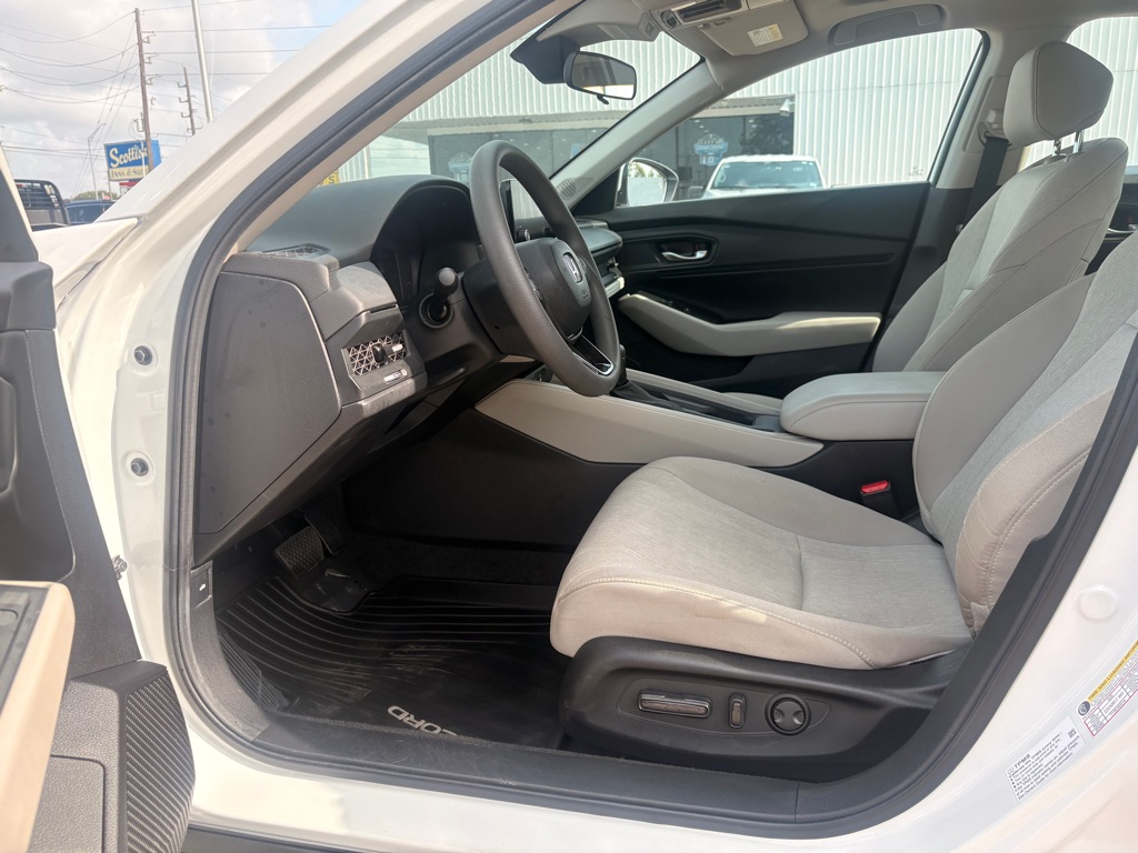 Photo 14 of this HONDA ACCORD
