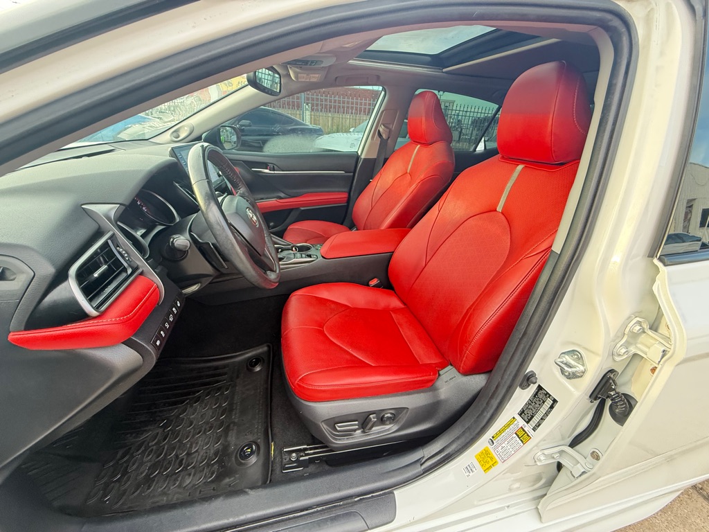 Photo 13 of this TOYOTA CAMRY