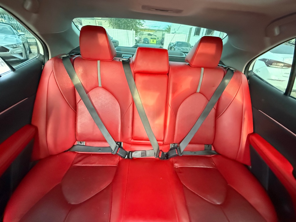 Photo 22 of this TOYOTA CAMRY