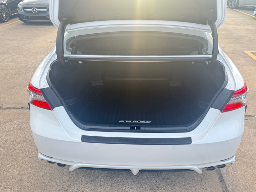 Photo 10 of this TOYOTA CAMRY