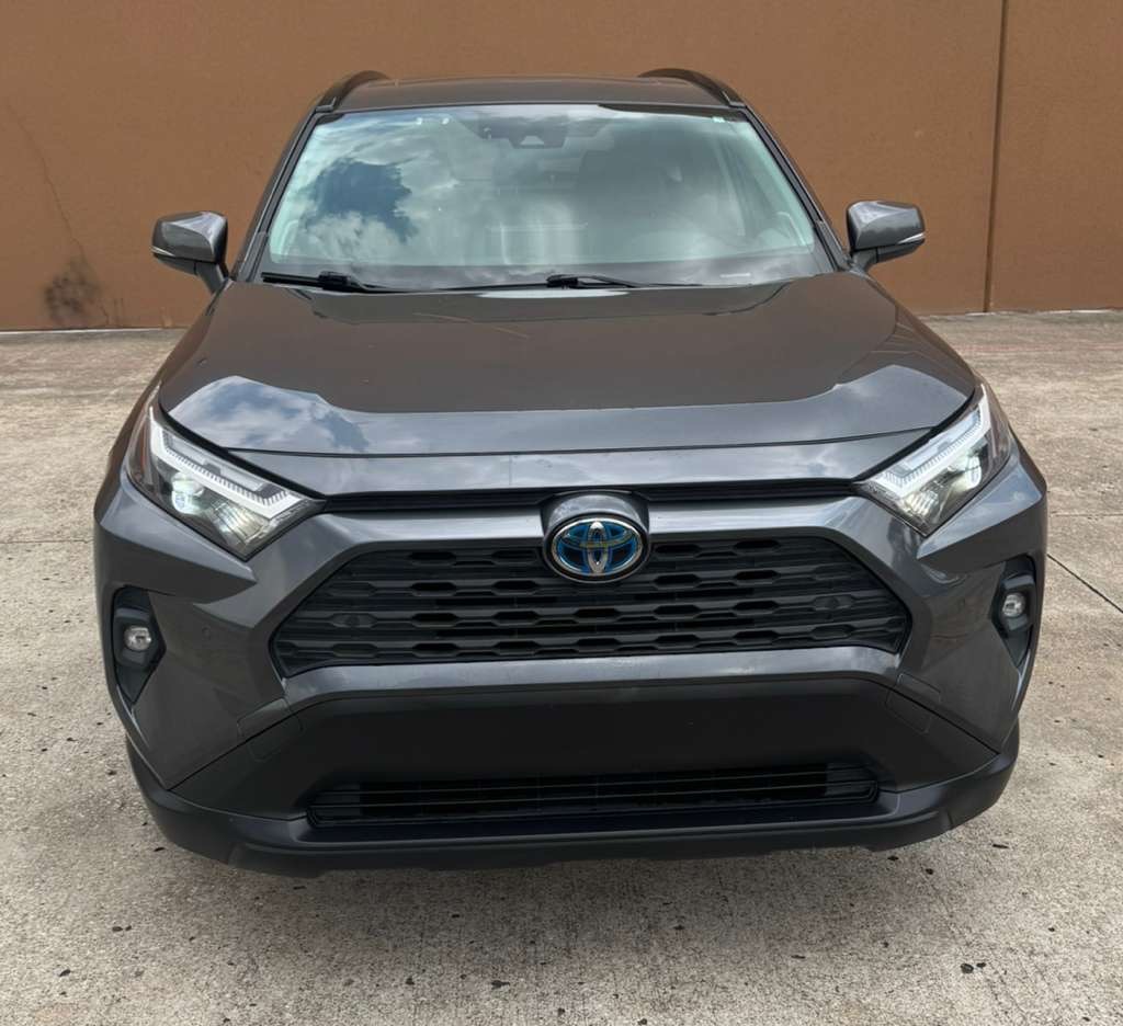 Photo 5 of this TOYOTA RAV4 HYBRID