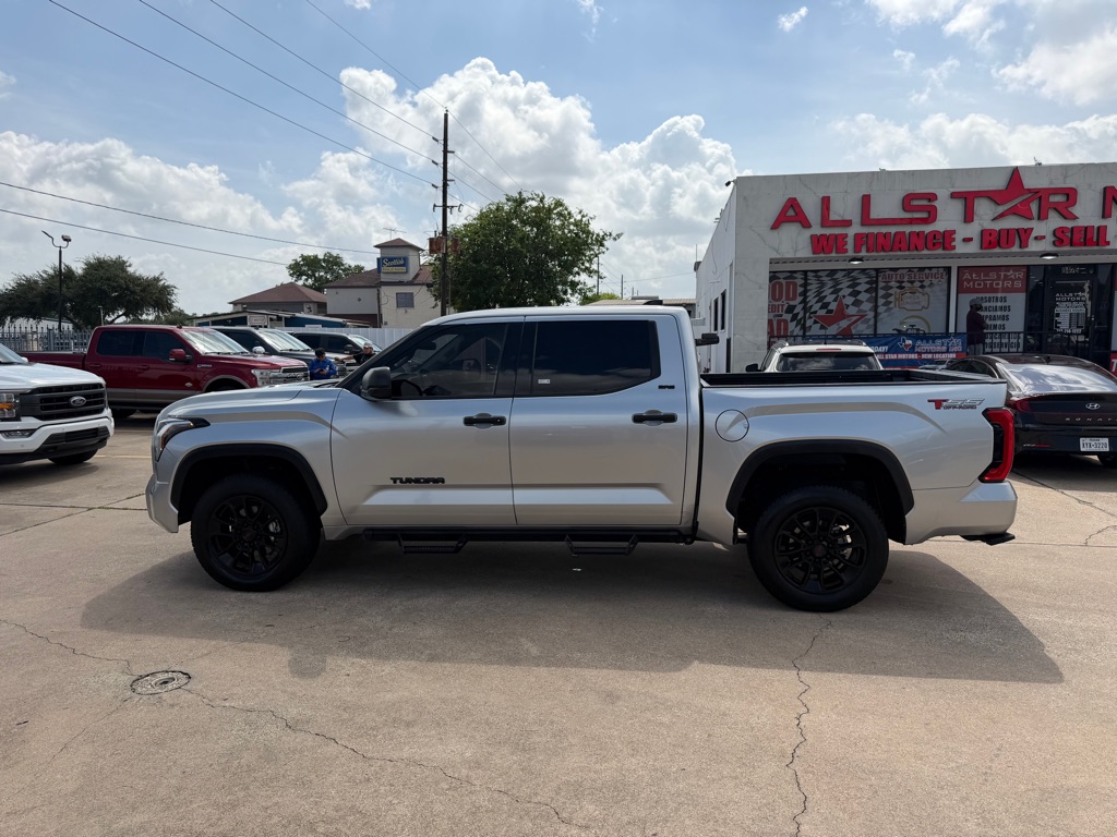 Photo 7 of this TOYOTA TUNDRA