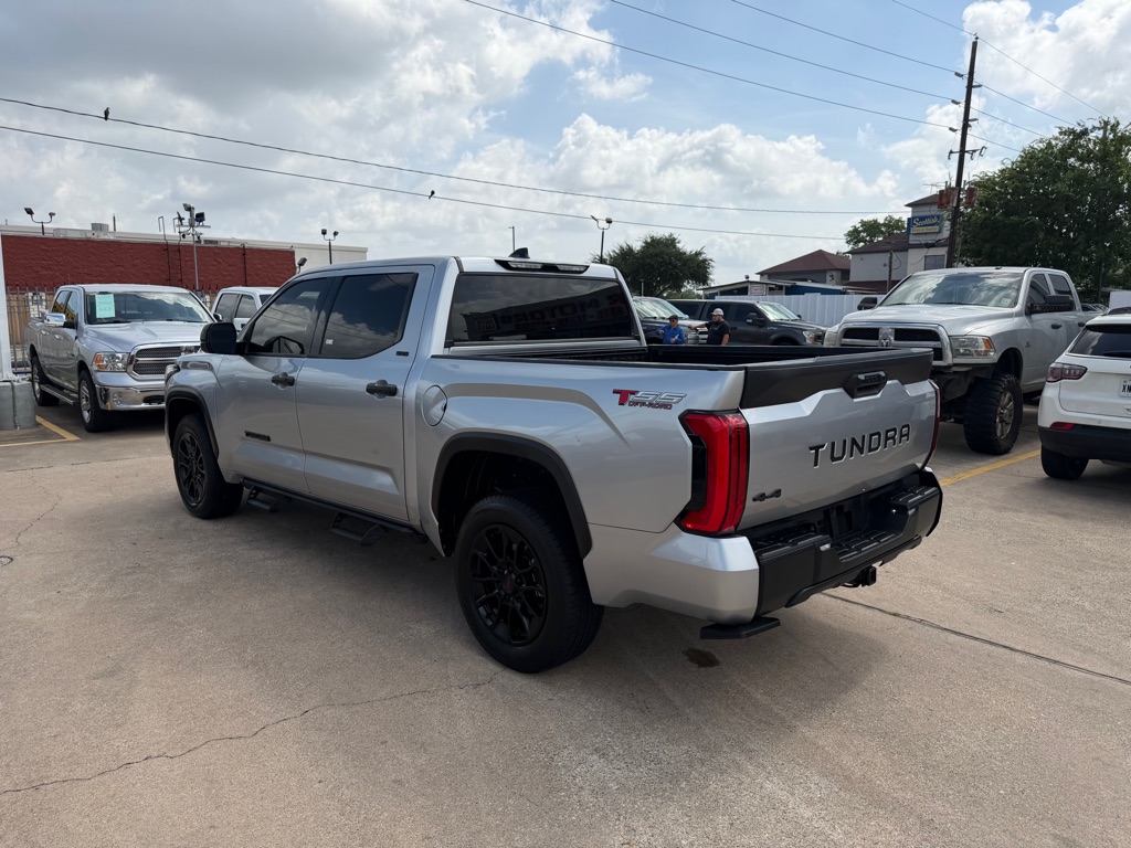 Photo 10 of this TOYOTA TUNDRA