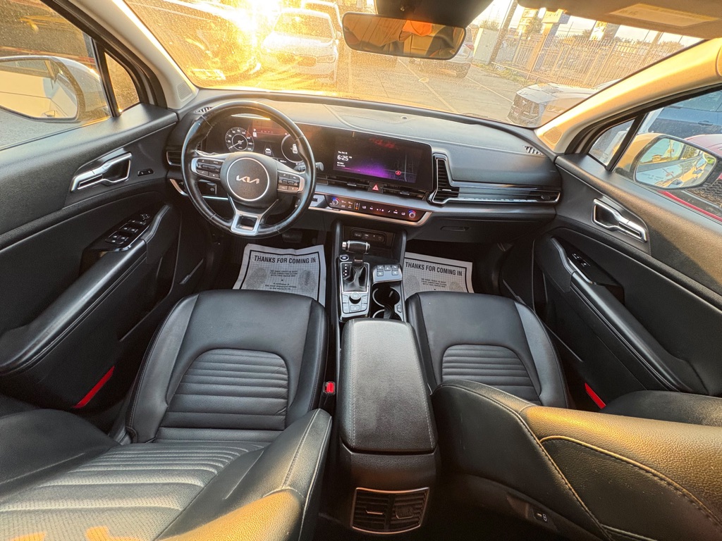 Photo 15 of this KIA SPORTAGE