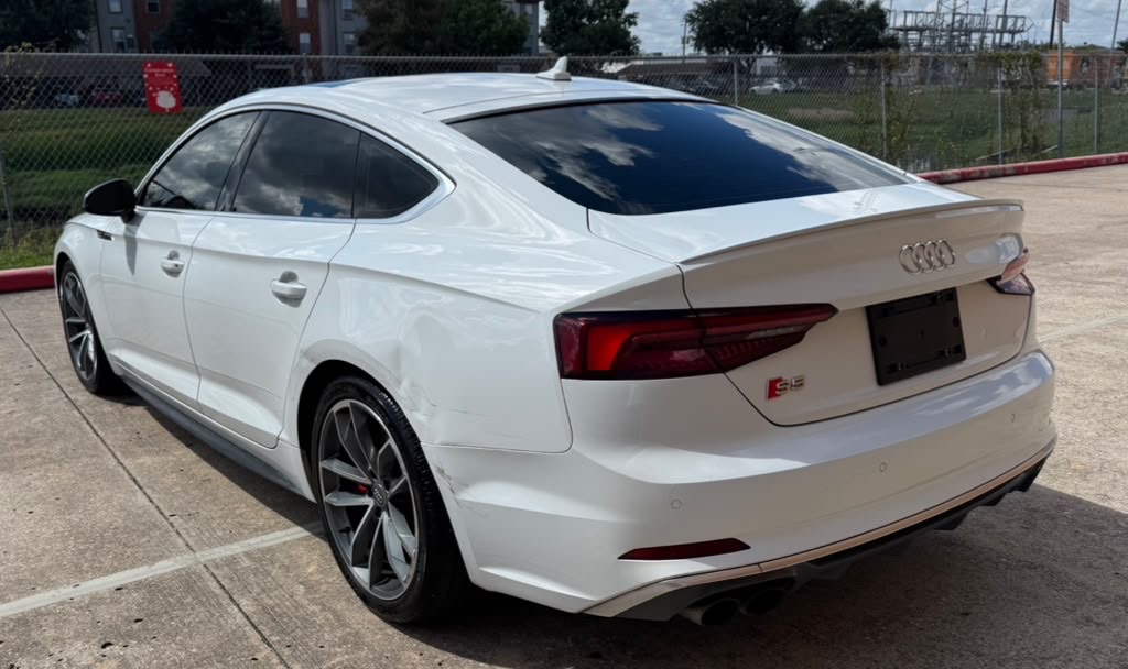 Photo 4 of this AUDI S5 SPORTBACK