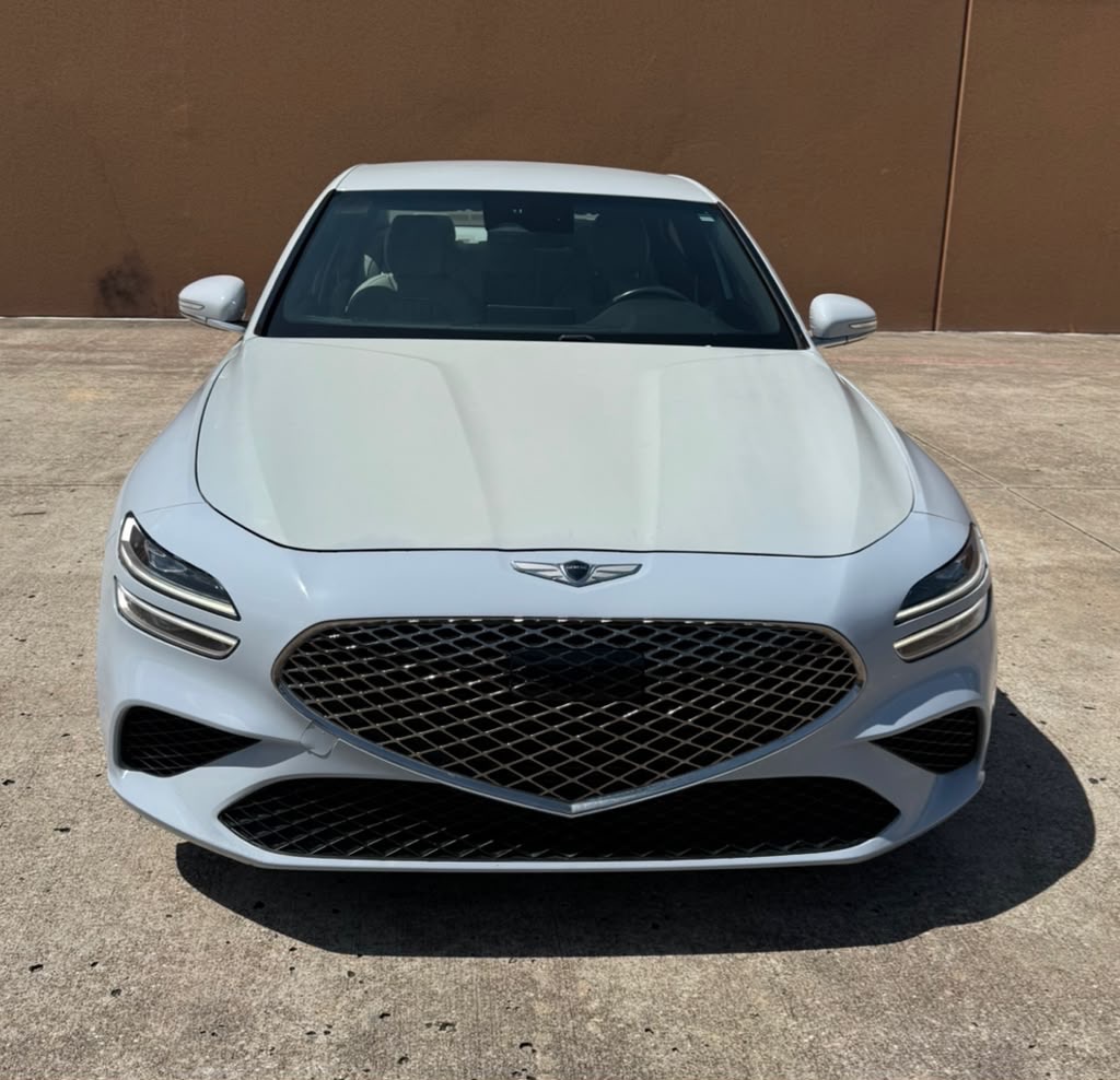 Photo 5 of this GENESIS G70