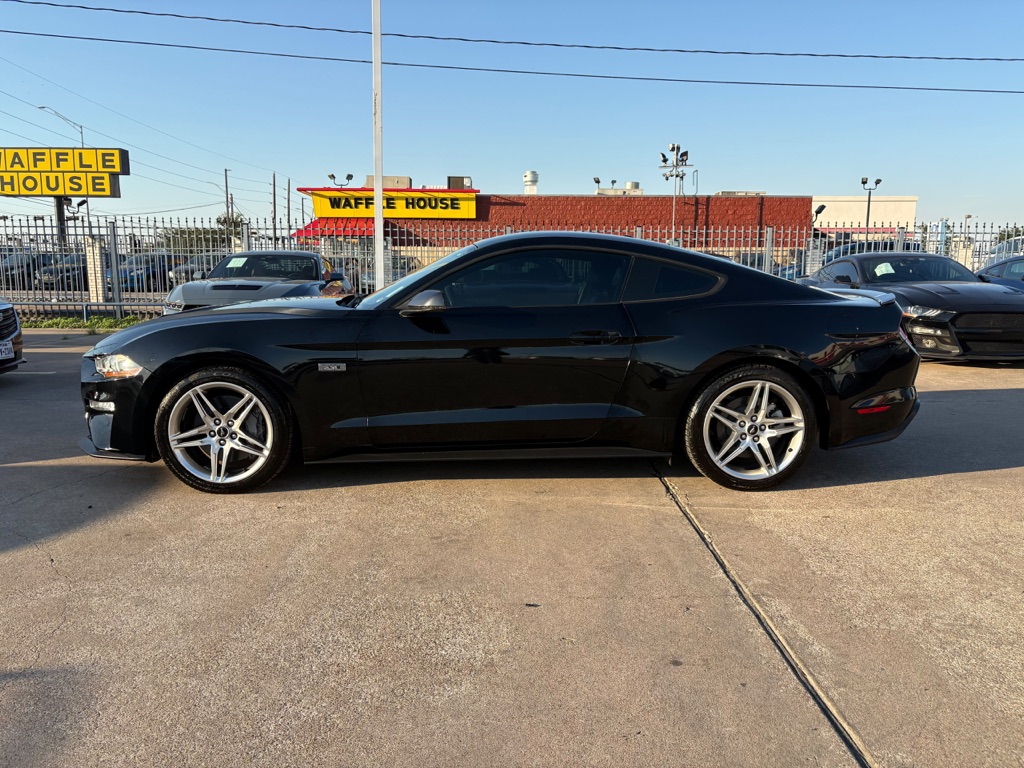 Photo 4 of this FORD MUSTANG