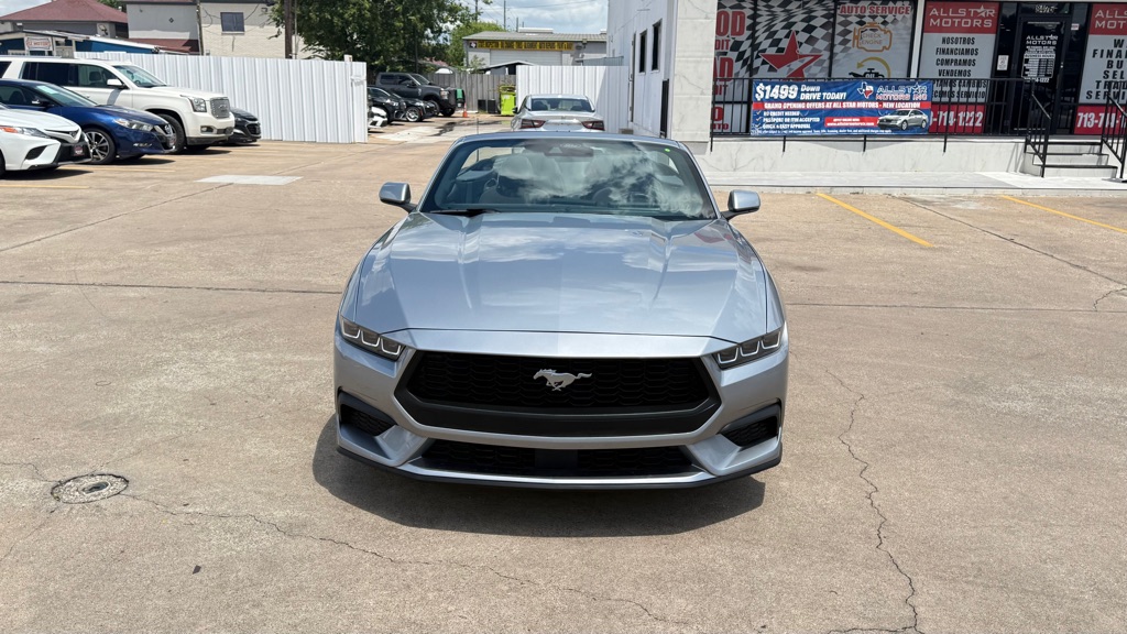 Photo 2 of this FORD MUSTANG