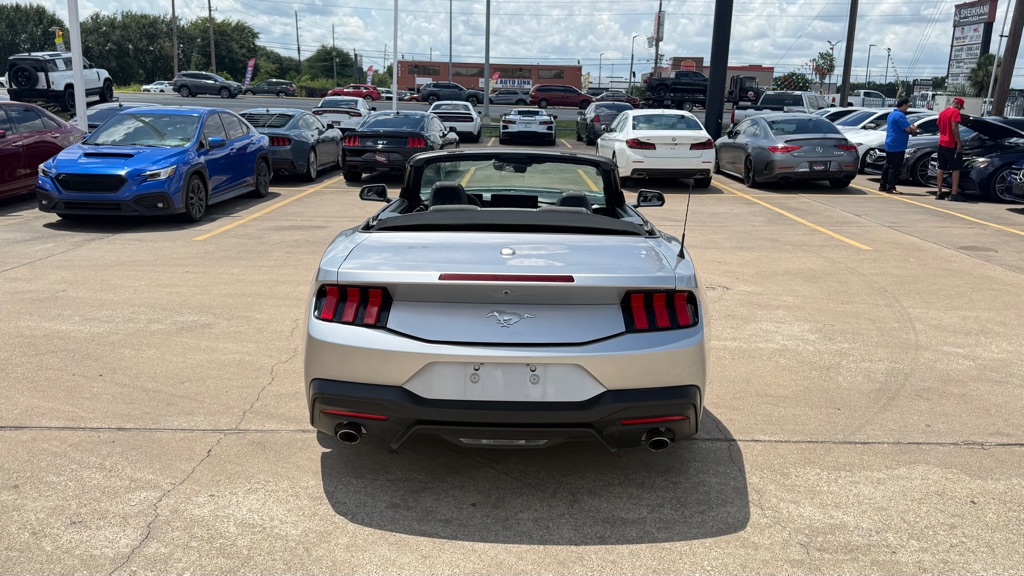 Photo 7 of this FORD MUSTANG