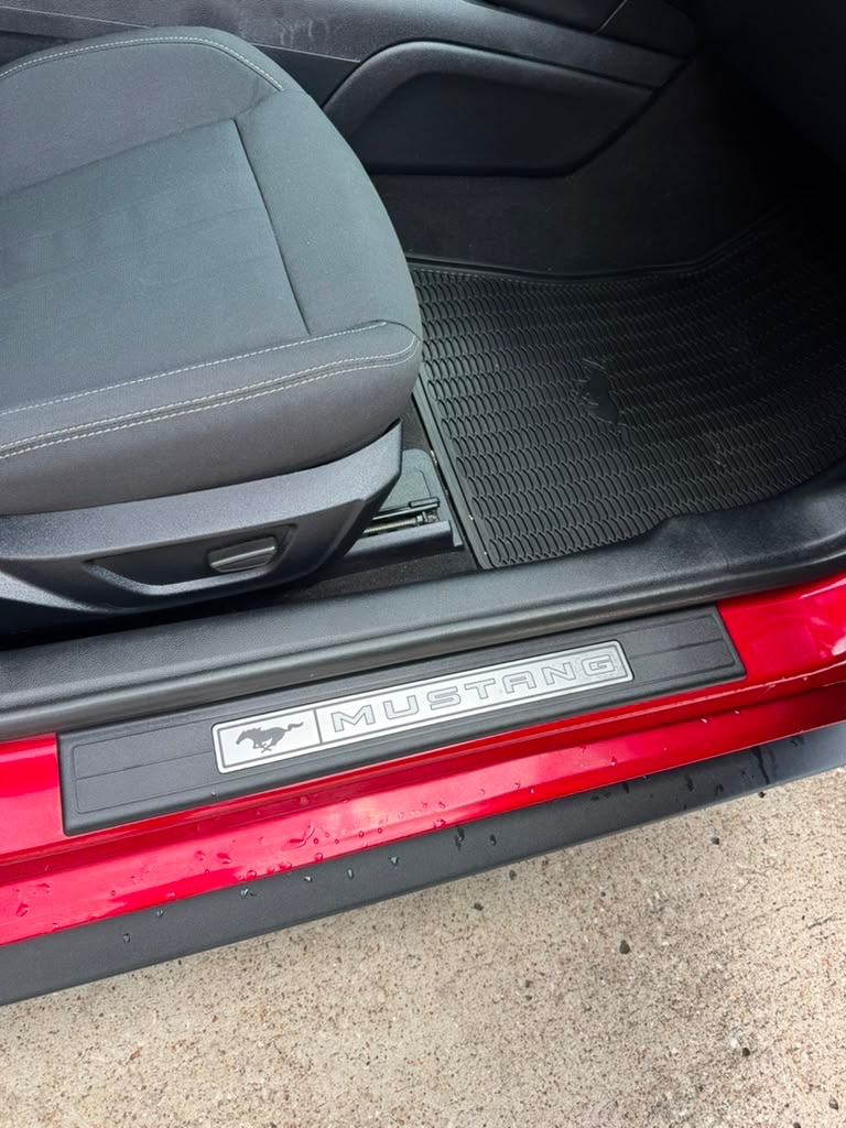 Photo 12 of this FORD MUSTANG
