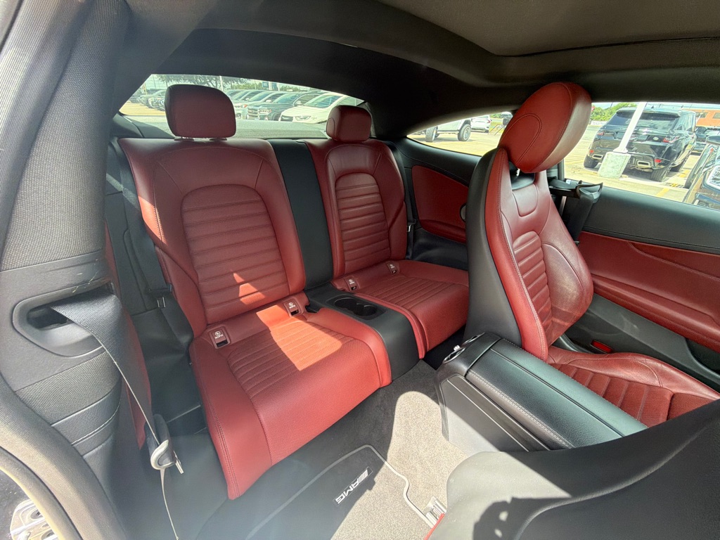 Photo 17 of this MERCEDES-BENZ C-CLASS