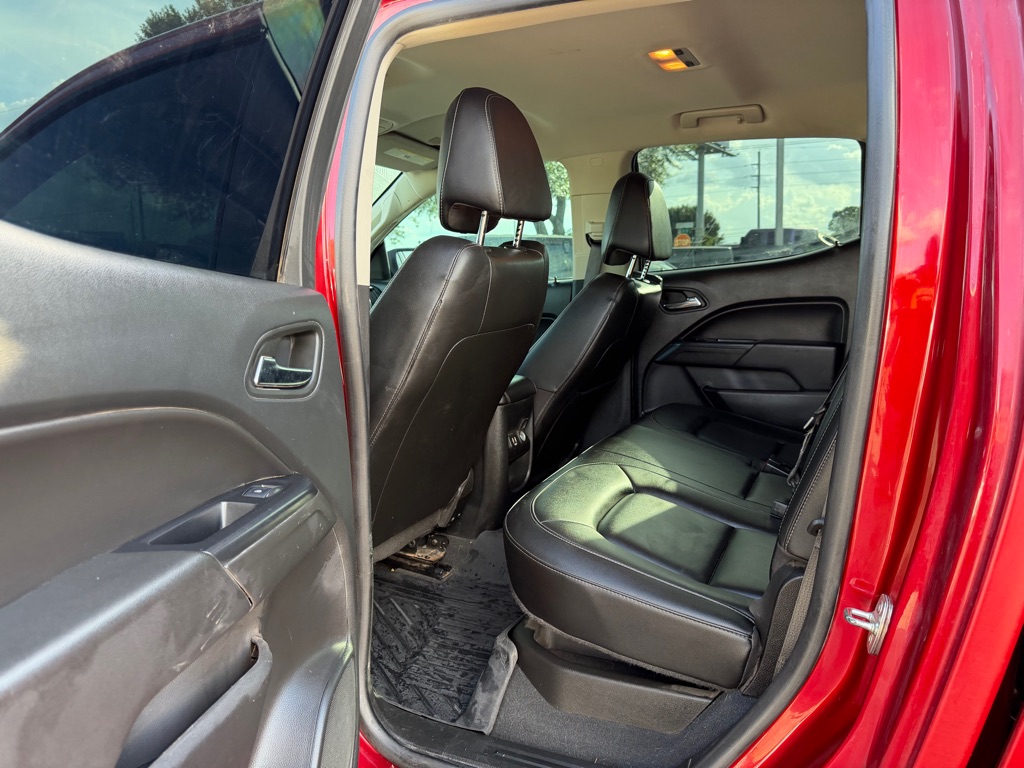 Photo 11 of this CHEVROLET COLORADO