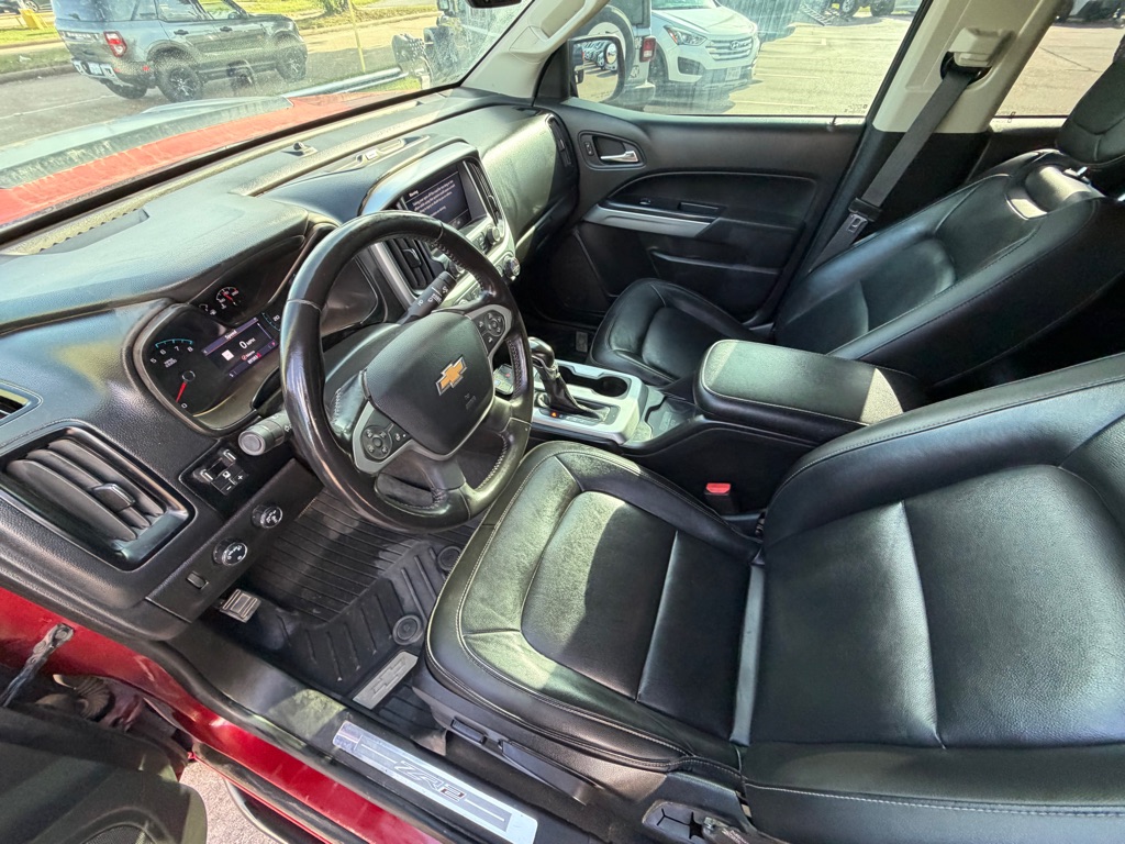 Photo 17 of this CHEVROLET COLORADO