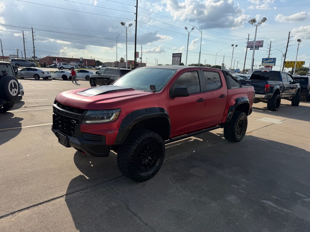 Photo 3 of this CHEVROLET COLORADO