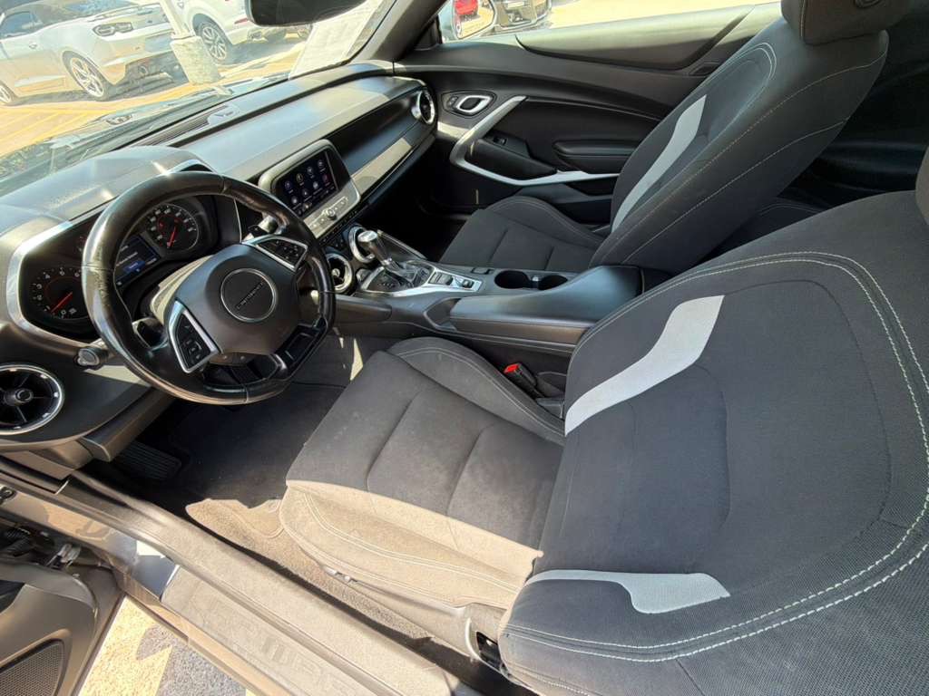 Photo 16 of this CHEVROLET CAMARO