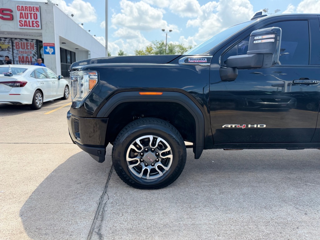 Photo 4 of this GMC SIERRA 2500HD
