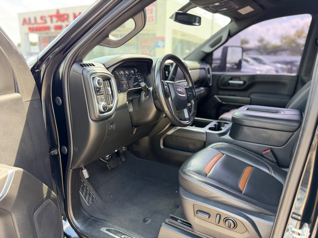 Photo 13 of this GMC SIERRA 2500HD