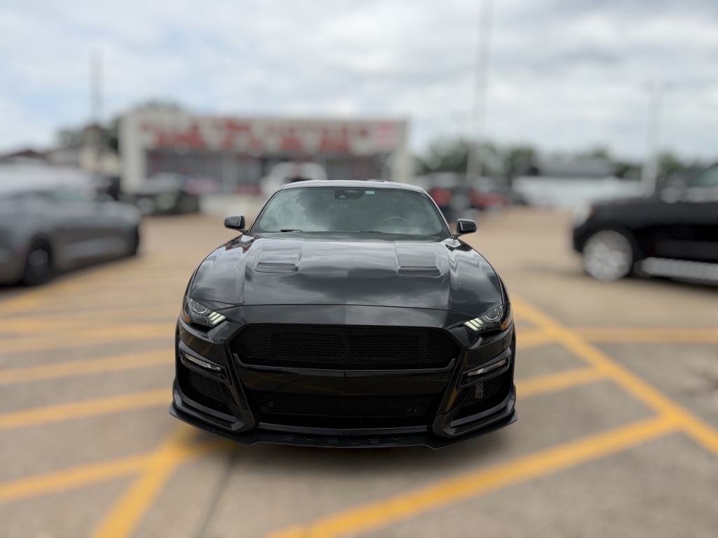 Photo 2 of this FORD MUSTANG