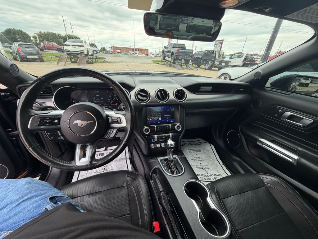 Photo 17 of this FORD MUSTANG
