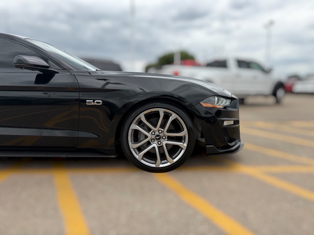 Photo 5 of this FORD MUSTANG